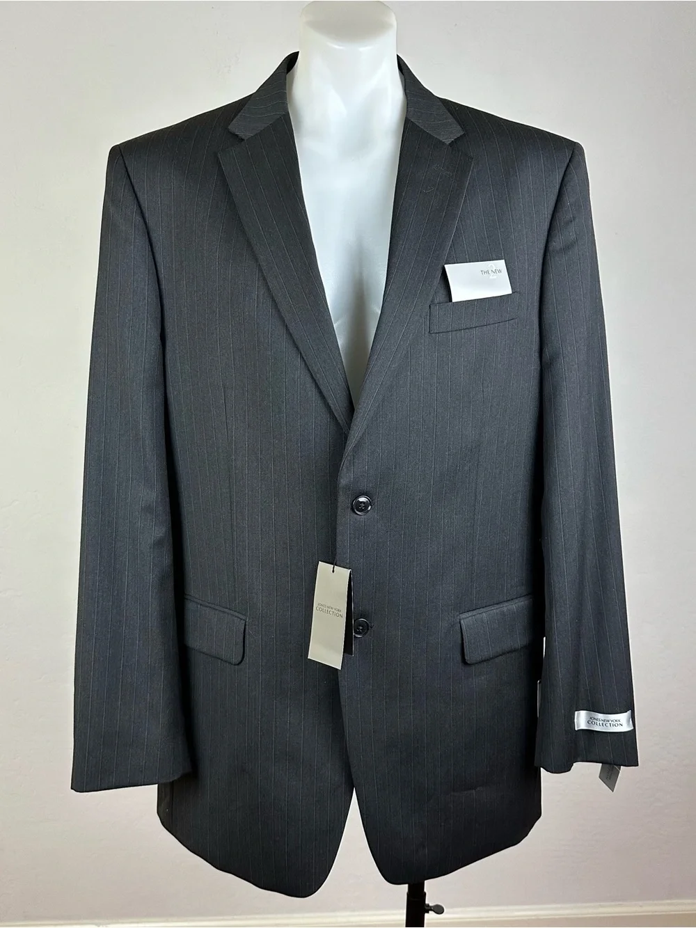 NWT Jones New York 100% Worsted Wool Men’s Charcoal Pinstripe Sport Jacket